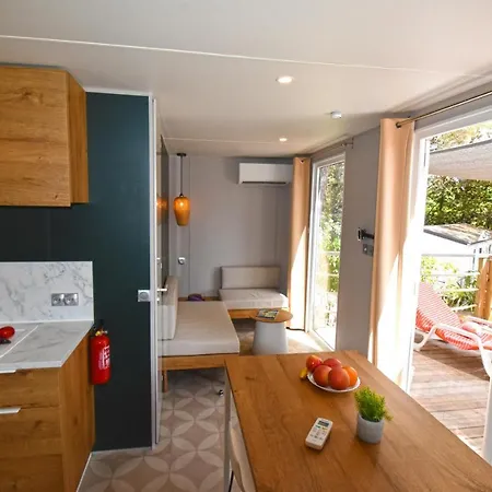 Camping La Baume La Palmeraie Fréjus