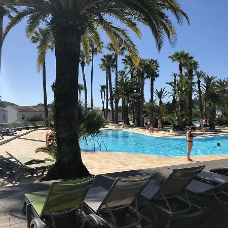 キャンプ場 La Baume La Palmeraie 5*