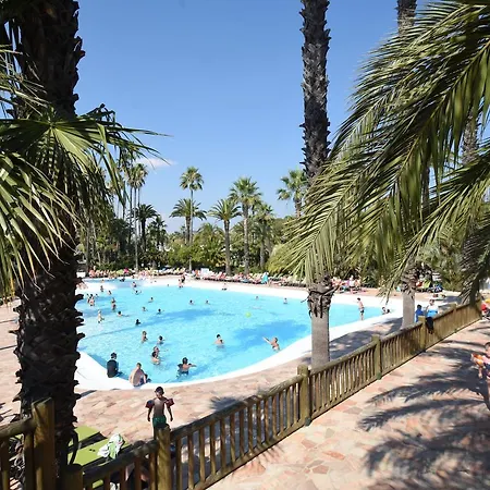キャンプ場 La Baume La Palmeraie 5*